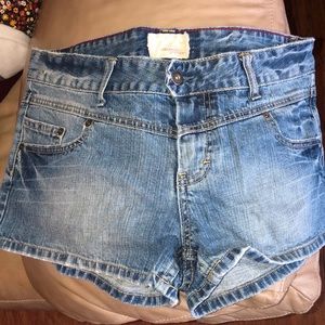 EUC Maurice shorts size 11/12